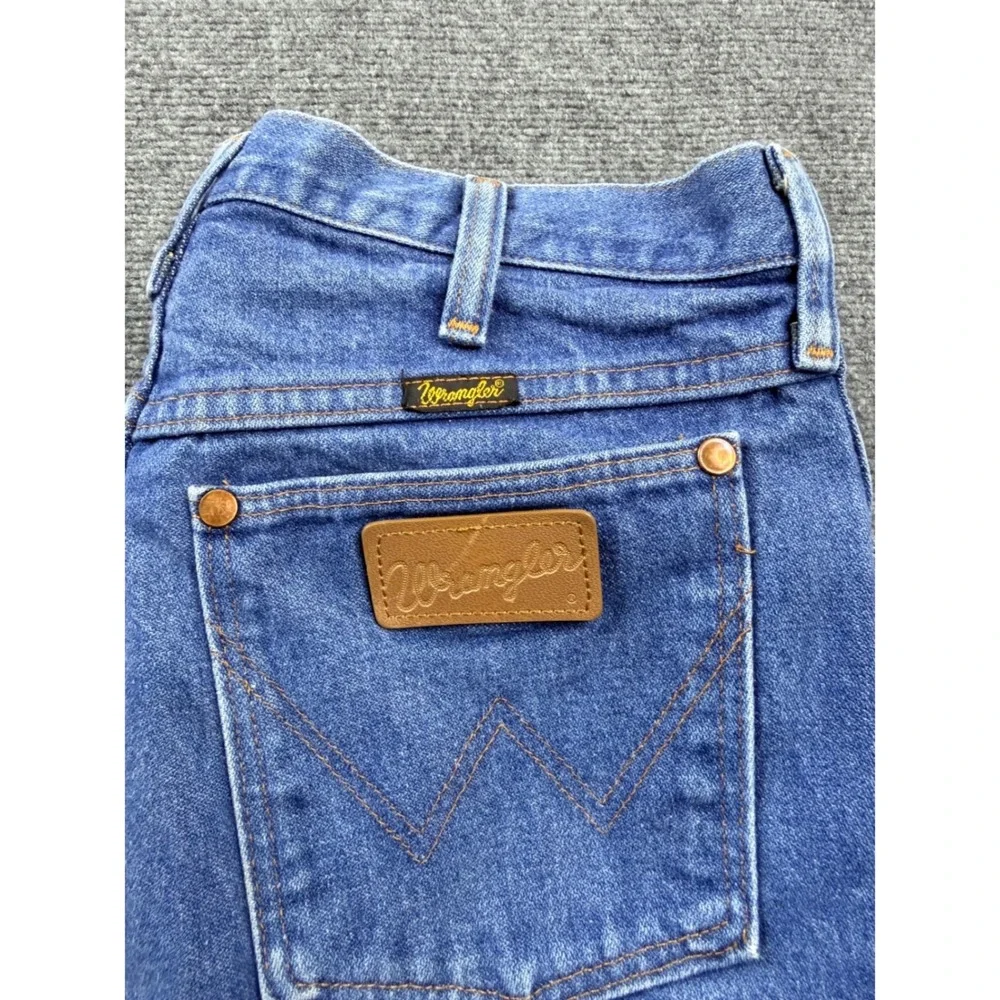 Wrangler 13MWZ Mens Blue Cowboy Cut Jeans 31x36‎ Made in USA Y2K Vintage Denim